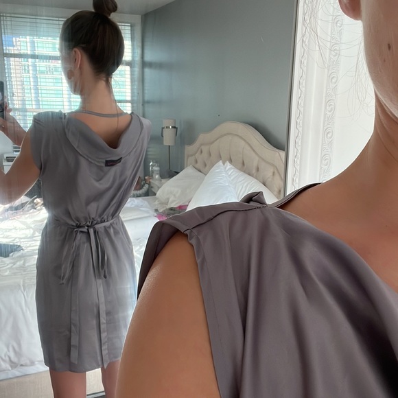 Satin look dress - Picture 3 of 5